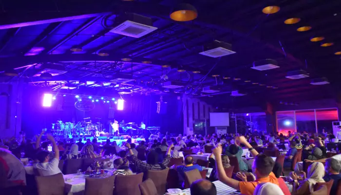 رستوران شاندیز صفدری کیش